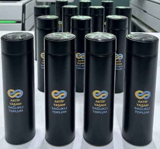 450 ML Isı Derecesi Gösteren Dijital Göstergeli Çelik Termos 424